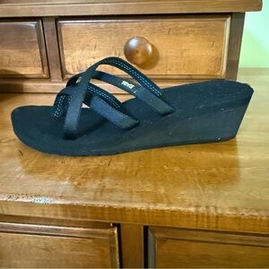 Teva Mush Madalyn wedge Ola black satin straps thong woman 8 flip flop sandal